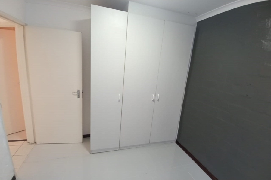 To Let 2 Bedroom Property for Rent in Parklands Western Cape